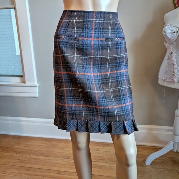 CAbi Dresses & Skirts - Cabi Mini Skirt Plaid Wool Blend Dark Academia Preppy Twee Corpcore Size 4